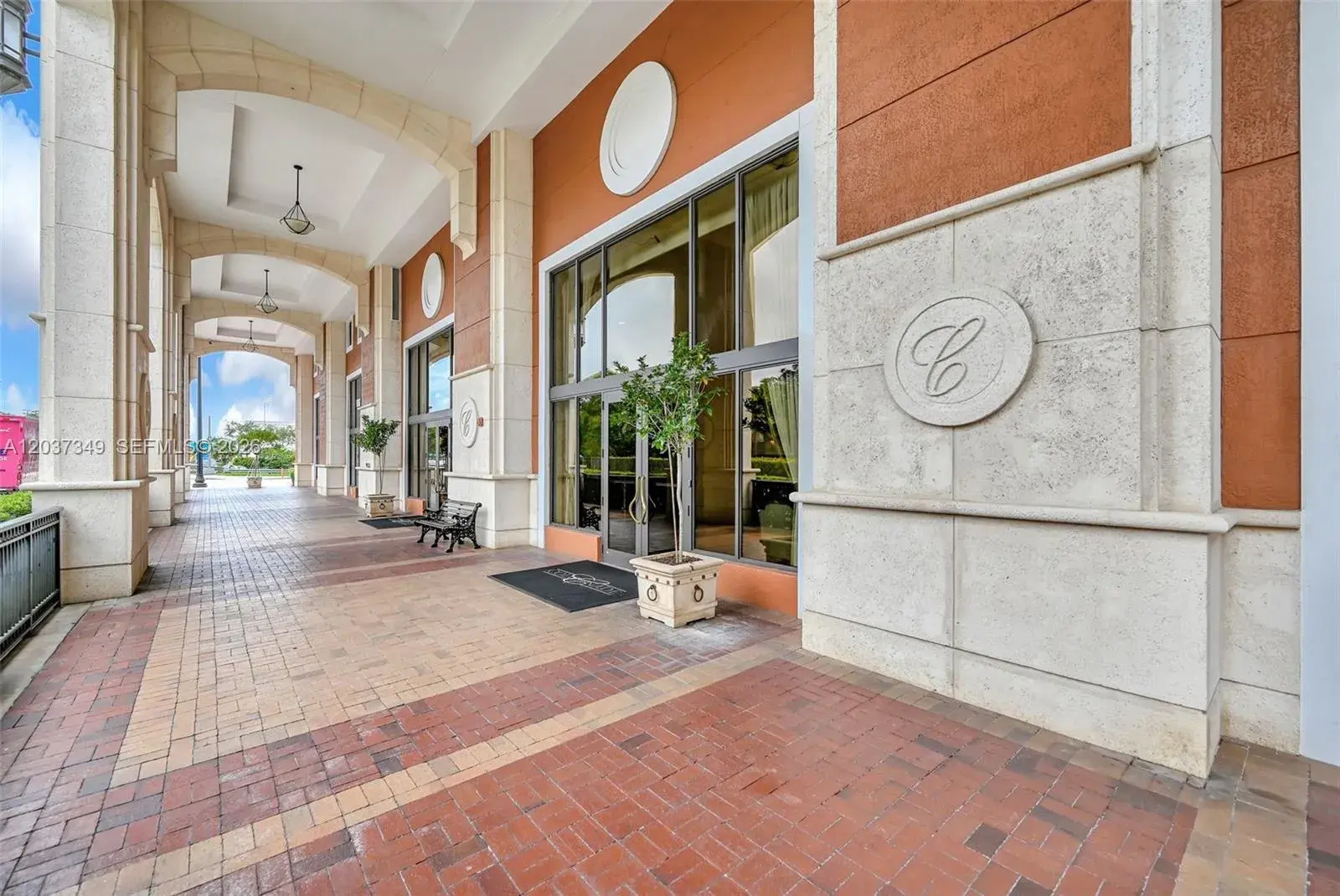 8390 SW 72nd Ave # 905, Miami FL 33143