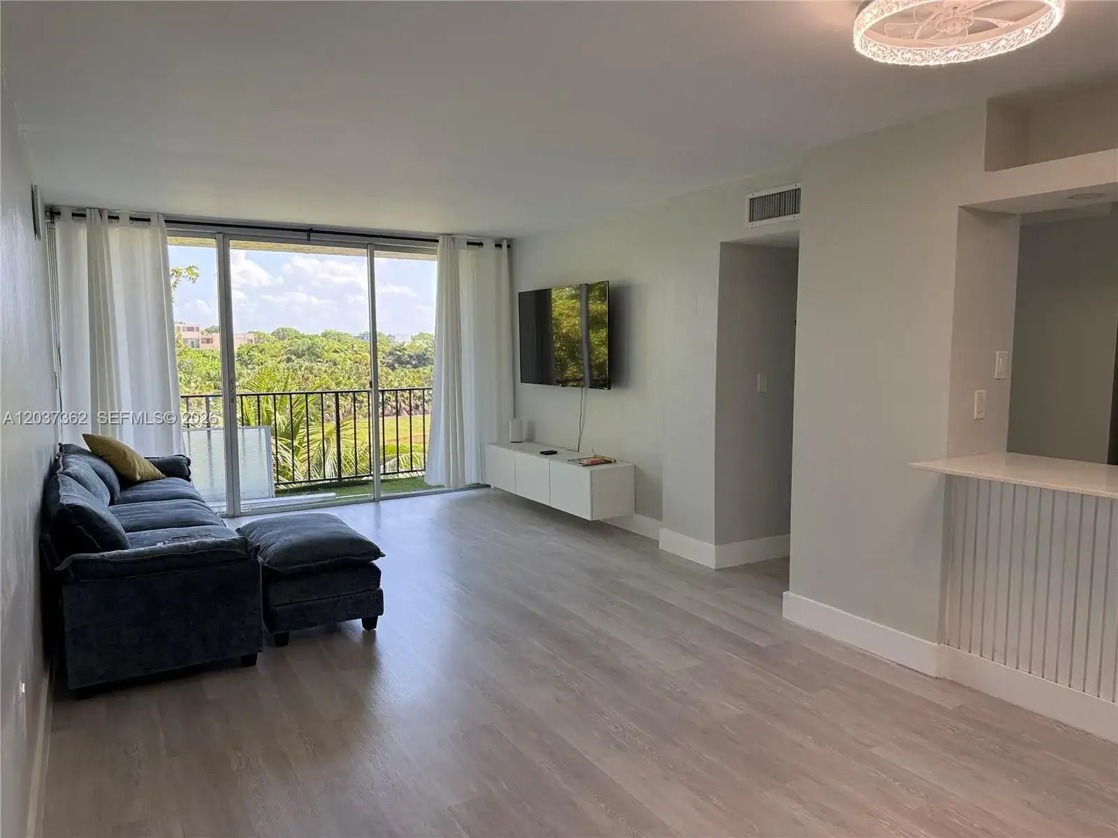 870 NW 87th Ave # 401, Miami FL 33172 photo 3