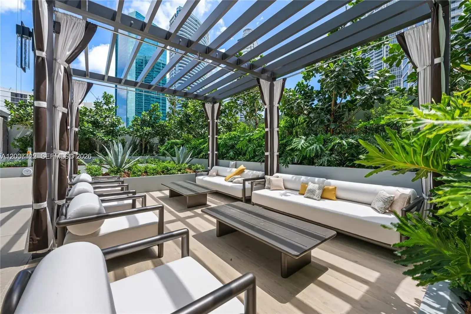 77 SE 5th St # 1705, Miami FL 33131 photo 3