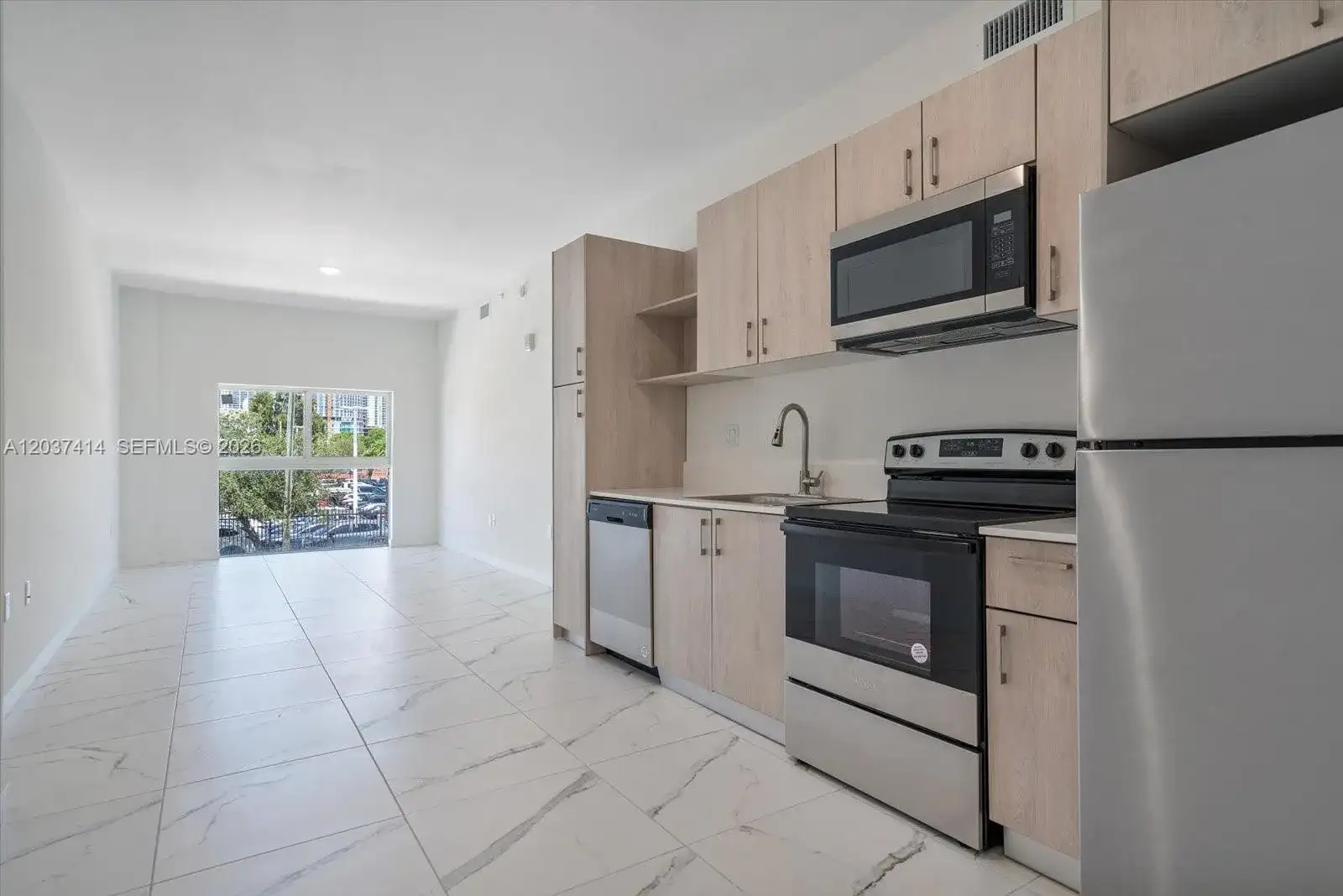 420 SW 7th Ave # 304, Miami FL 33130 photo 4