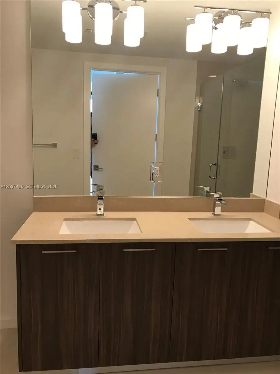 5300 NW 85 AVE # 703, Doral FL 33166 photo 4