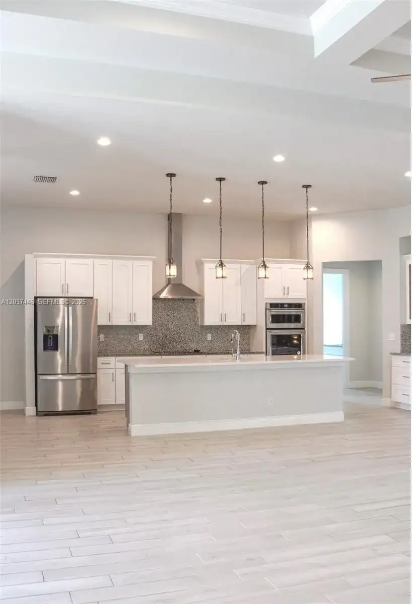 5231 NW Iredell St, Port St. Lucie FL 34986 photo 2