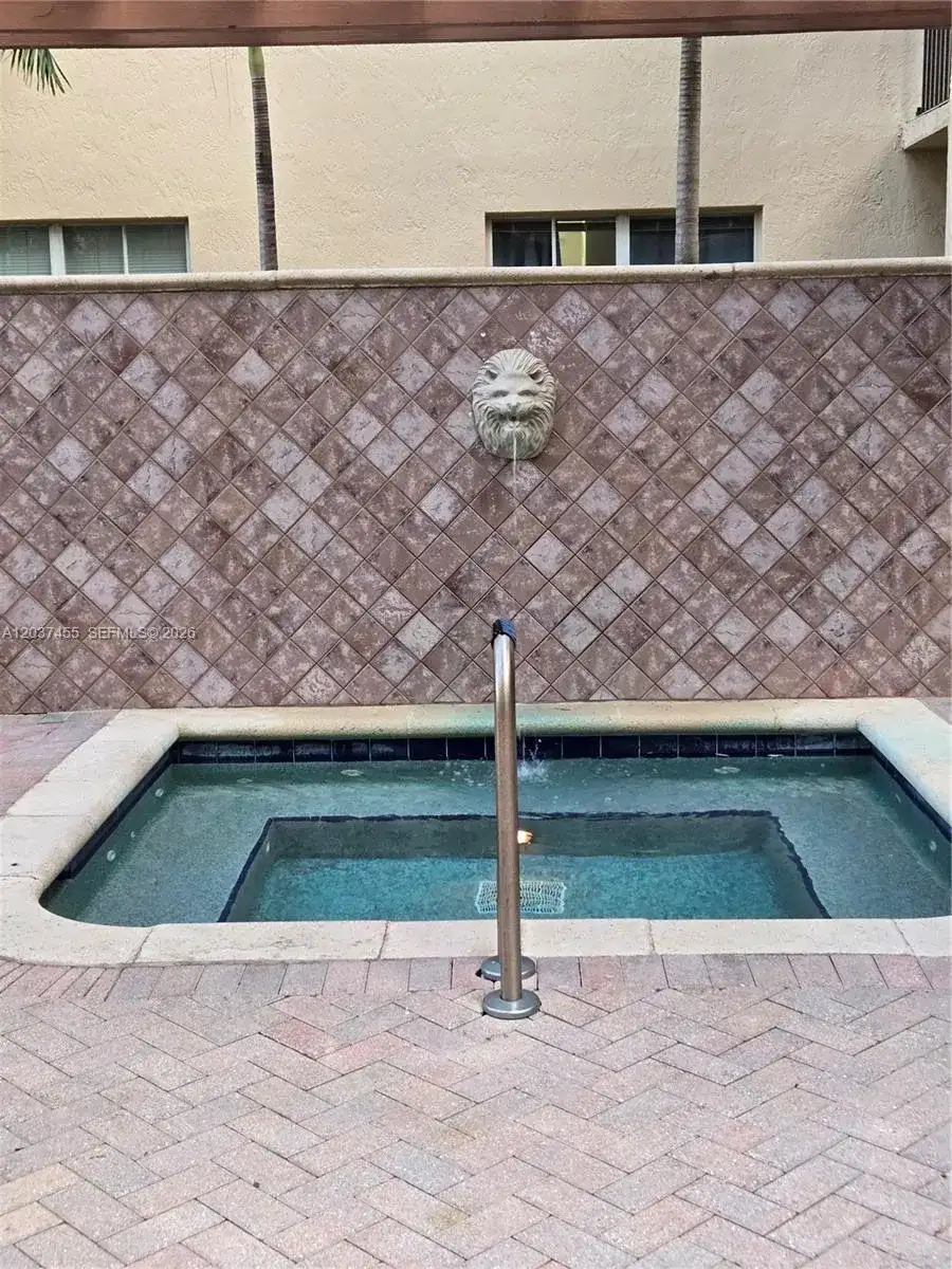 1801 N Flagler Dr # 822, West Palm Beach FL 33407 photo 3