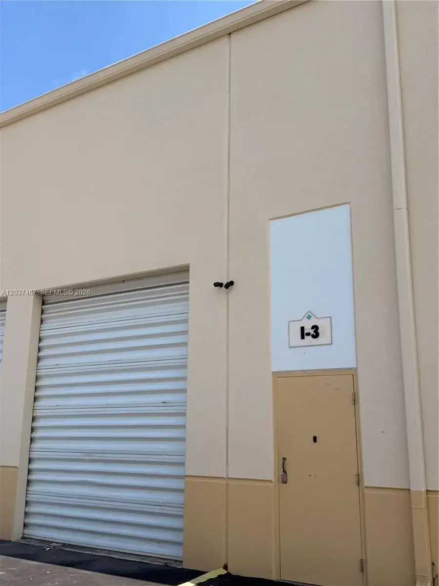 2755 Vista Pkwy # I3, West Palm Beach FL 33411 photo 2