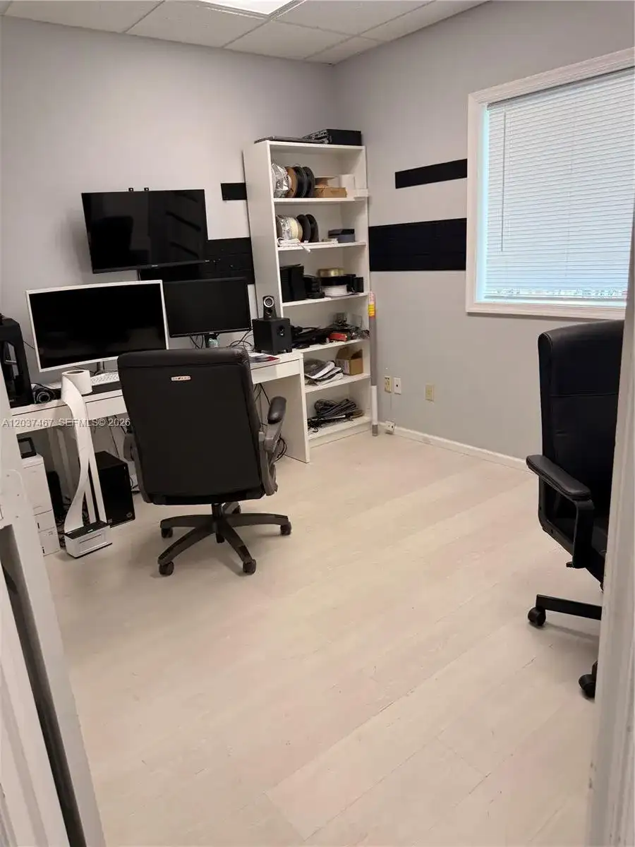 2755 Vista Pkwy # I3, West Palm Beach FL 33411 photo 4