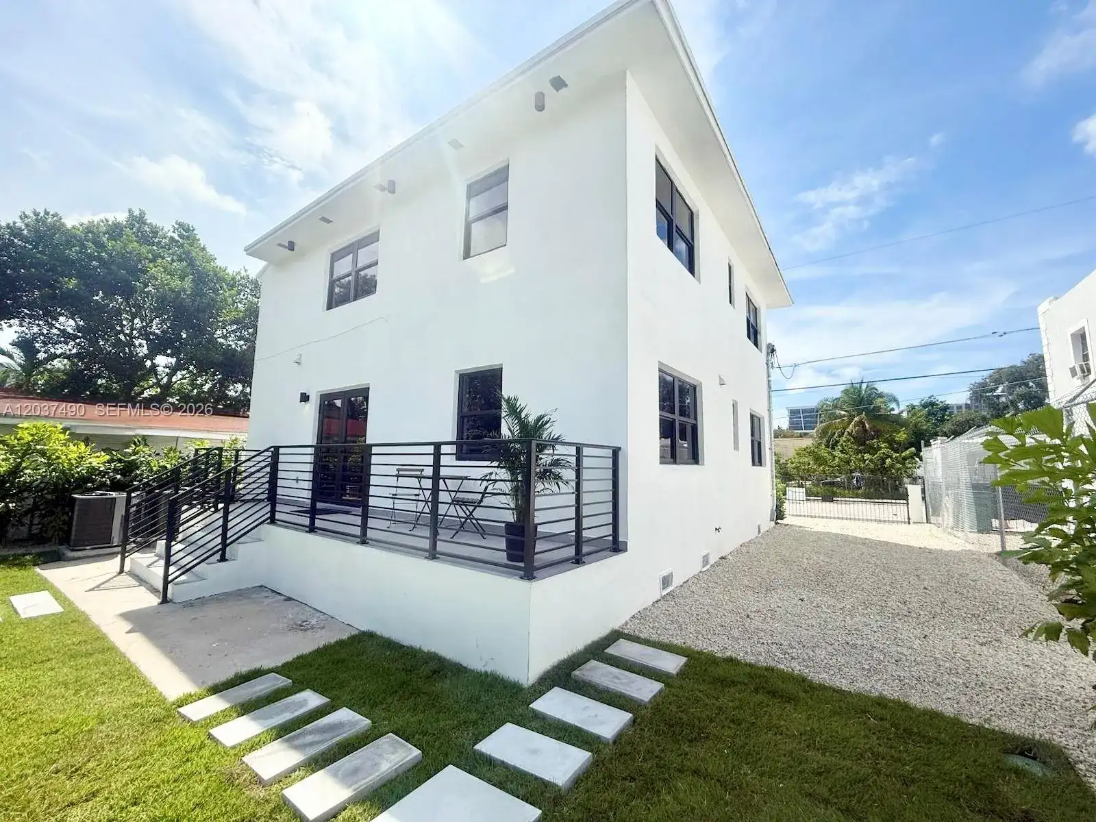 243 NW 32nd St, Miami FL 33127 photo 2