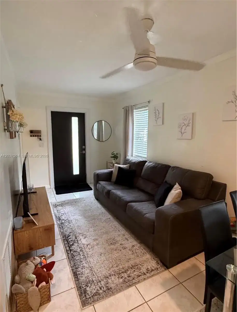 612 W Drew St, Lantana FL 33462 photo 5