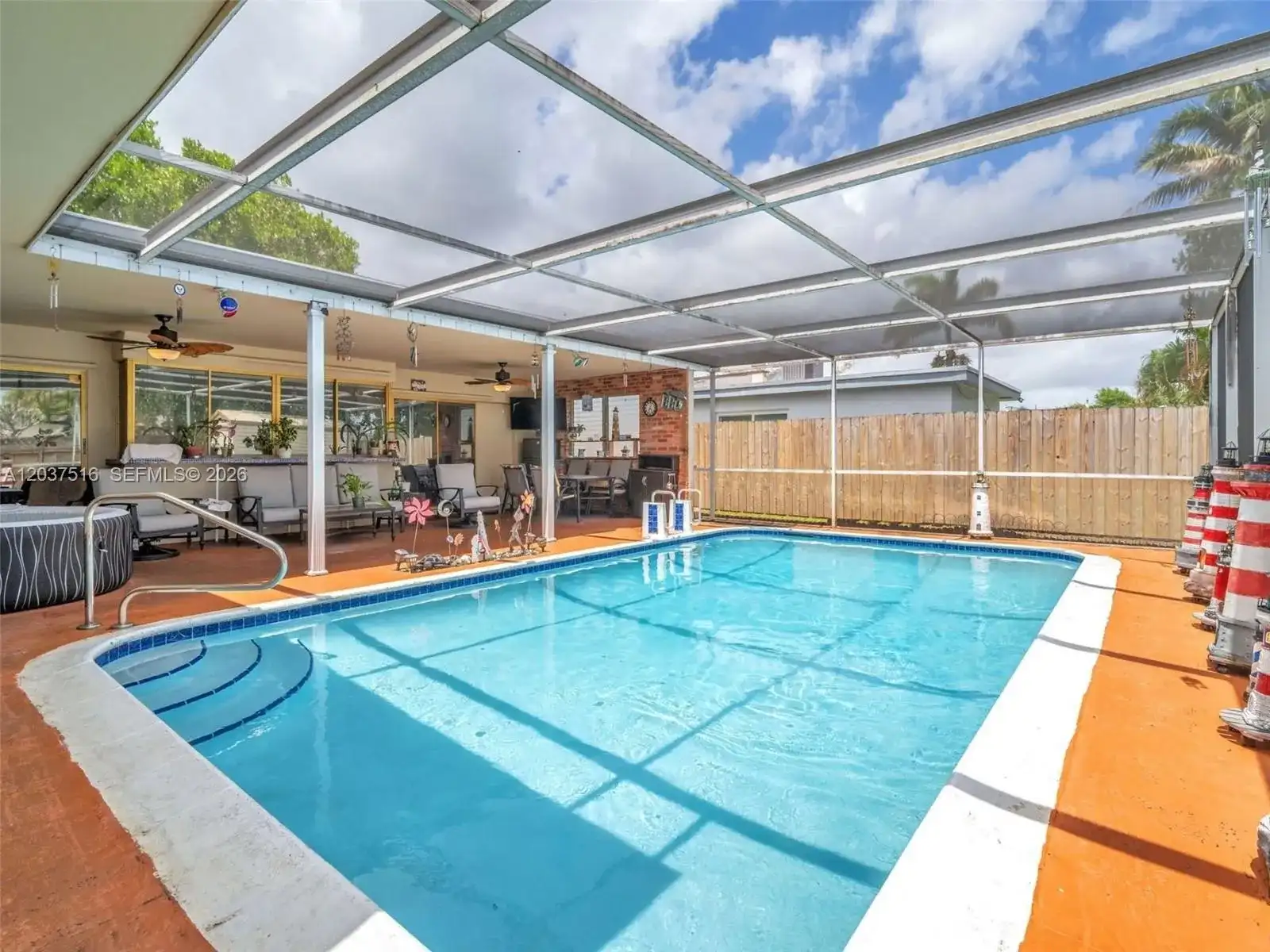 1911 N 53rd Ave, Hollywood FL 33021