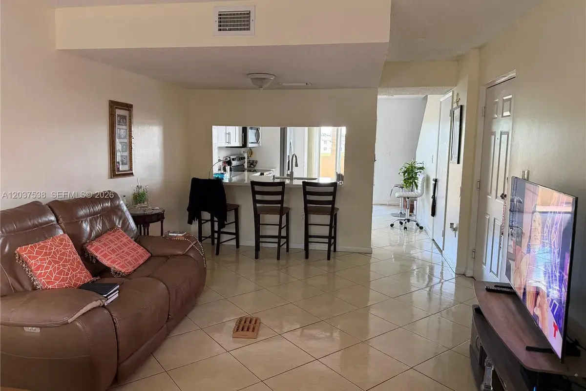 14902 SW 82nd Ln # 205, Miami FL 33193
