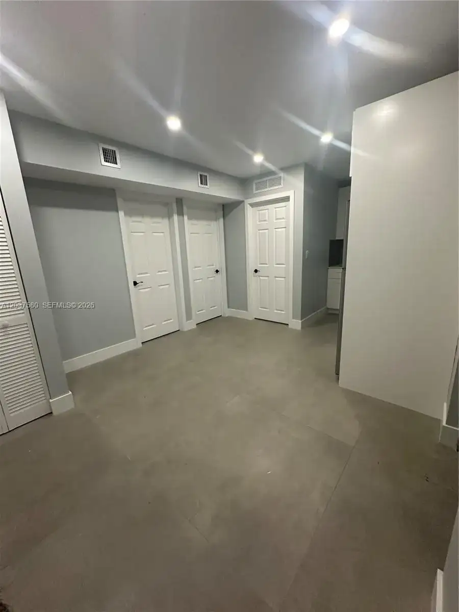 1628 NW 15th St # A, Miami FL 33125 photo 3
