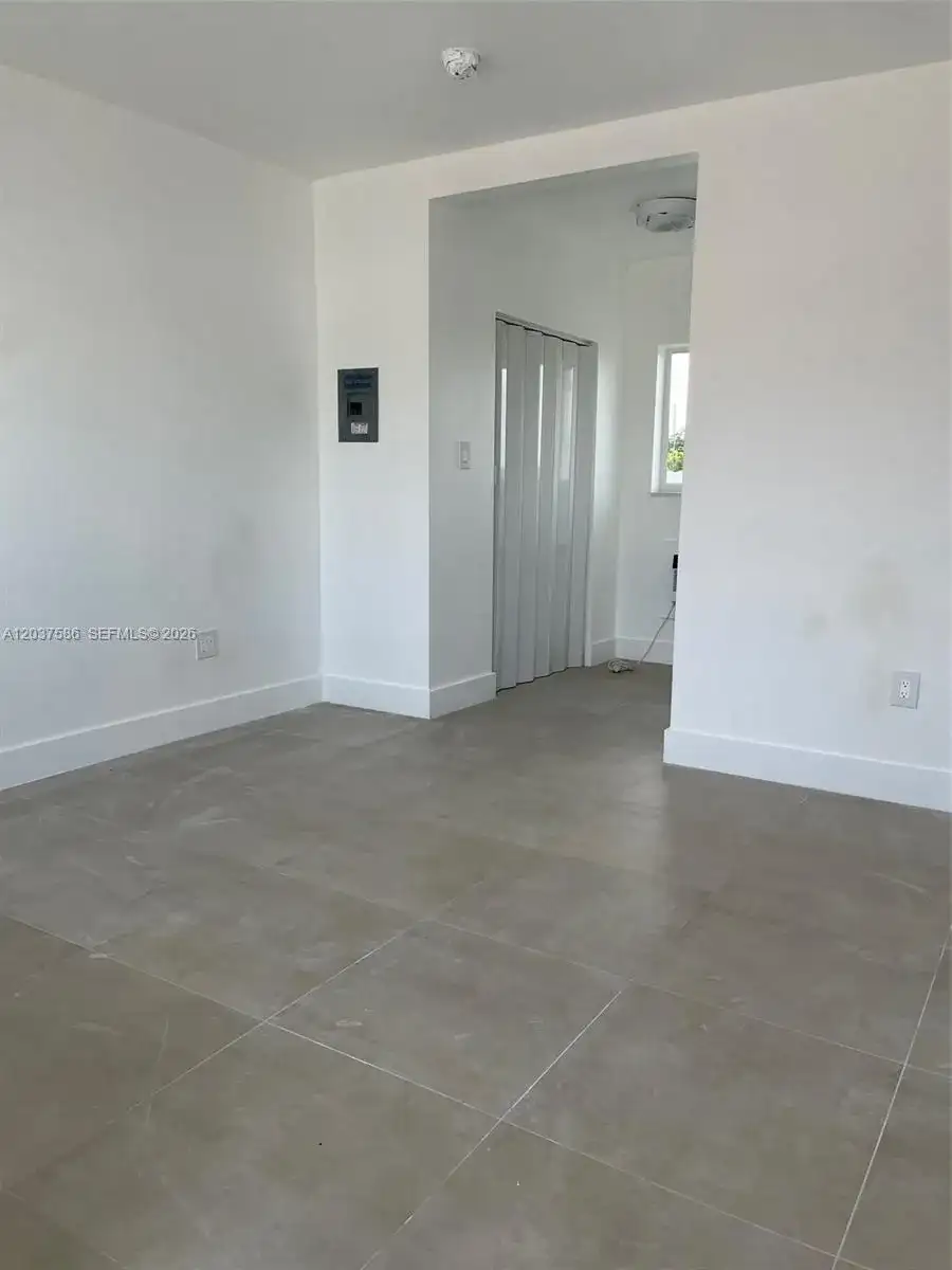 2196 Ali Baba Ave # 6, Opa-Locka FL 33054 photo 5