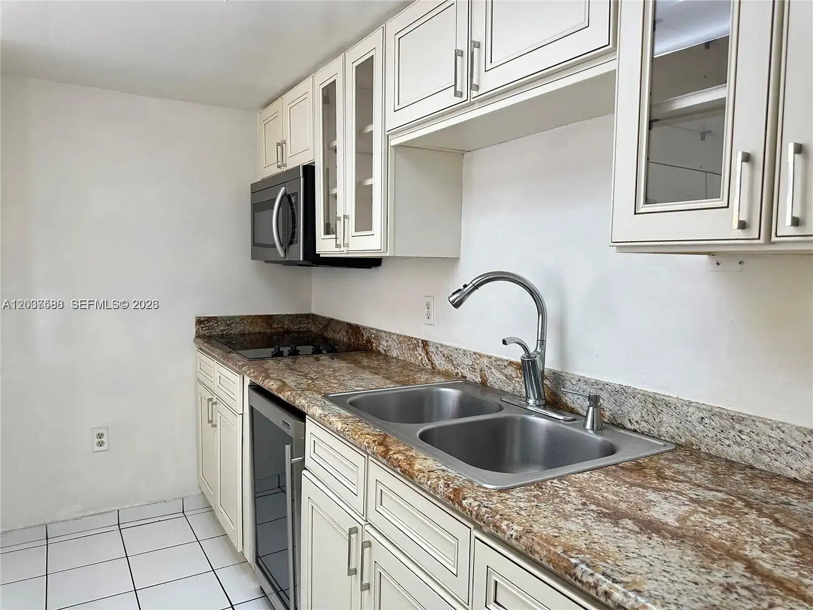 802 NW 87th Ave # 315, Miami FL 33172 photo 2