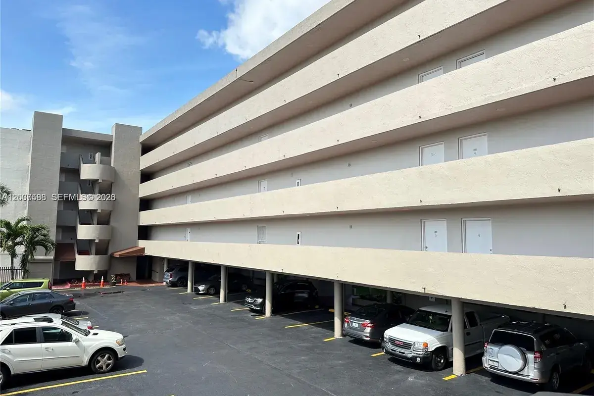 802 NW 87th Ave # 315, Miami FL 33172
