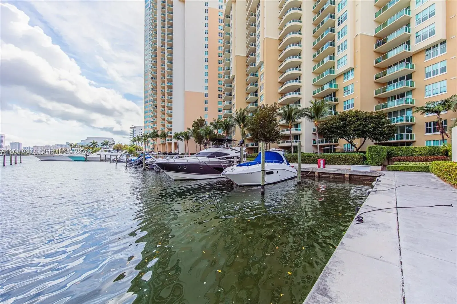 3340 NE 190th ST # 1101, Aventura FL 33180