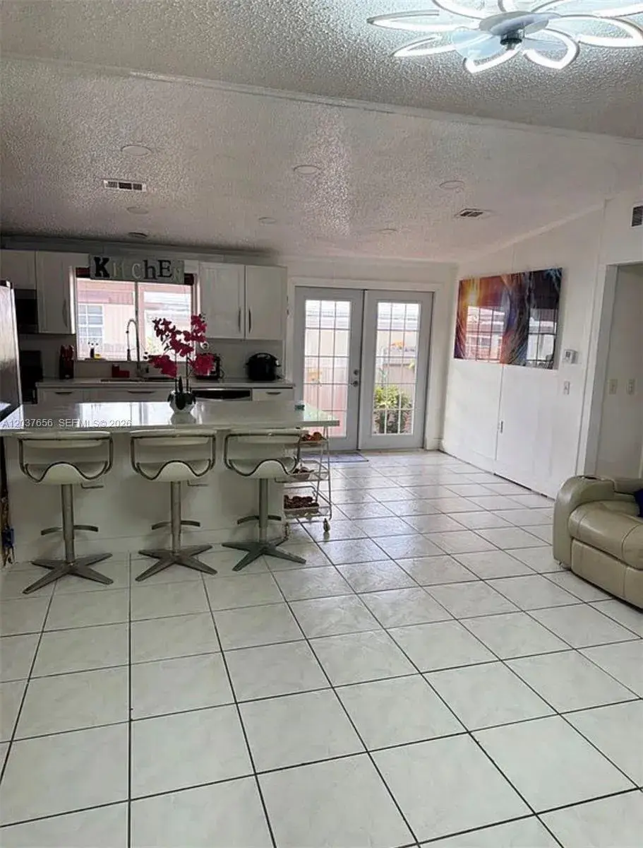 1133 SW 130th Ave, Miami FL 33184