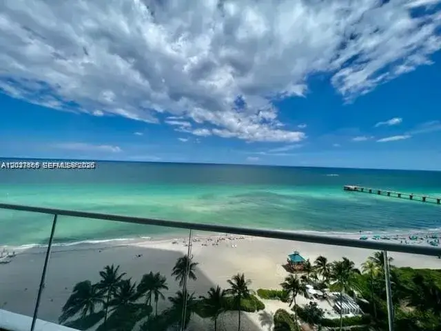 16901 Collins Ave # 1104, Sunny Isles Beach FL 33160