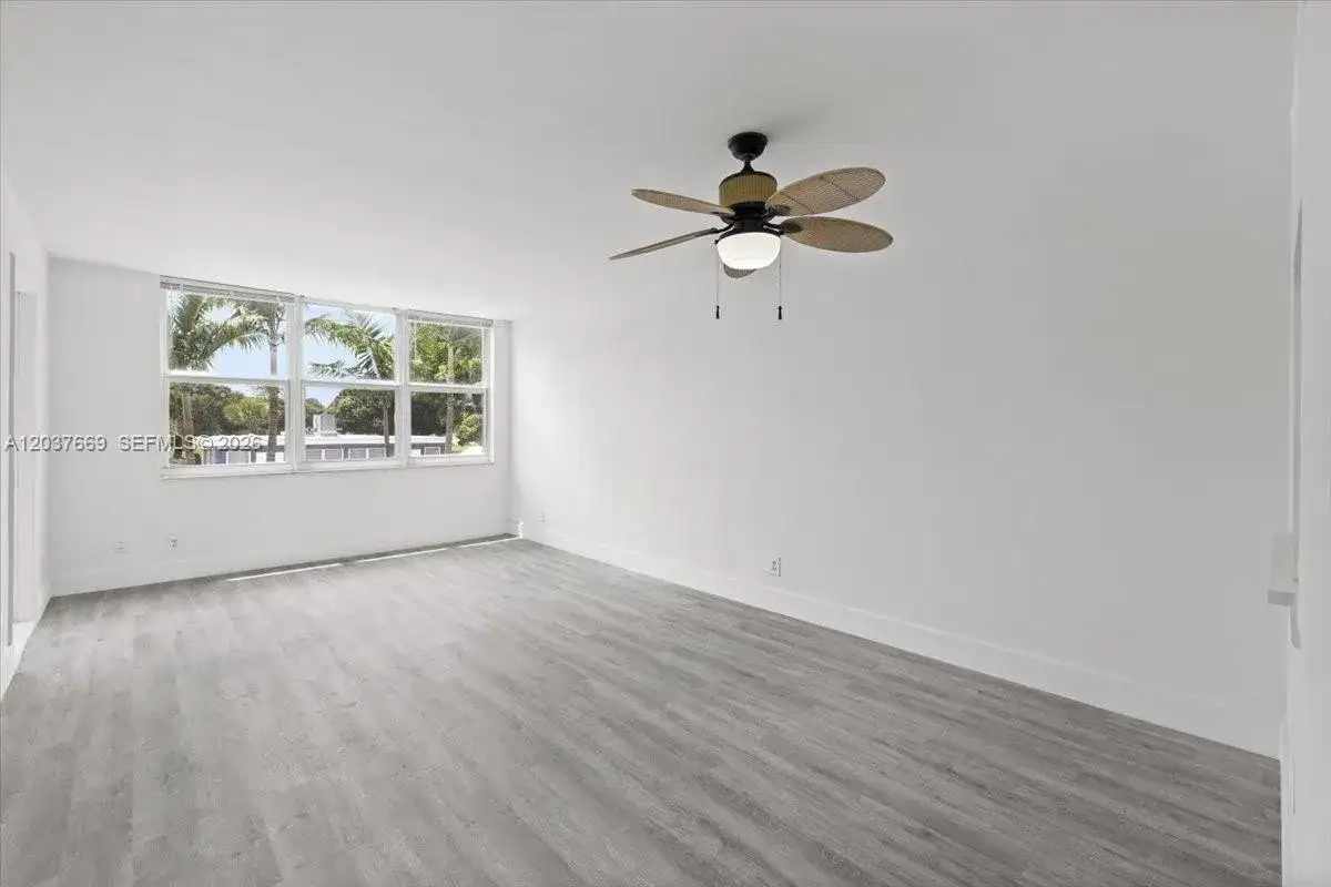 9441 Evergreen Pl # 206, Davie FL 33324 photo 3