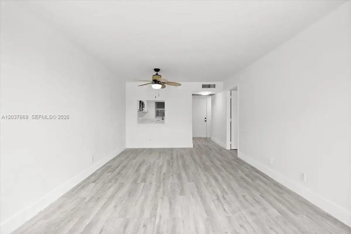 9441 Evergreen Pl # 206, Davie FL 33324 photo 4