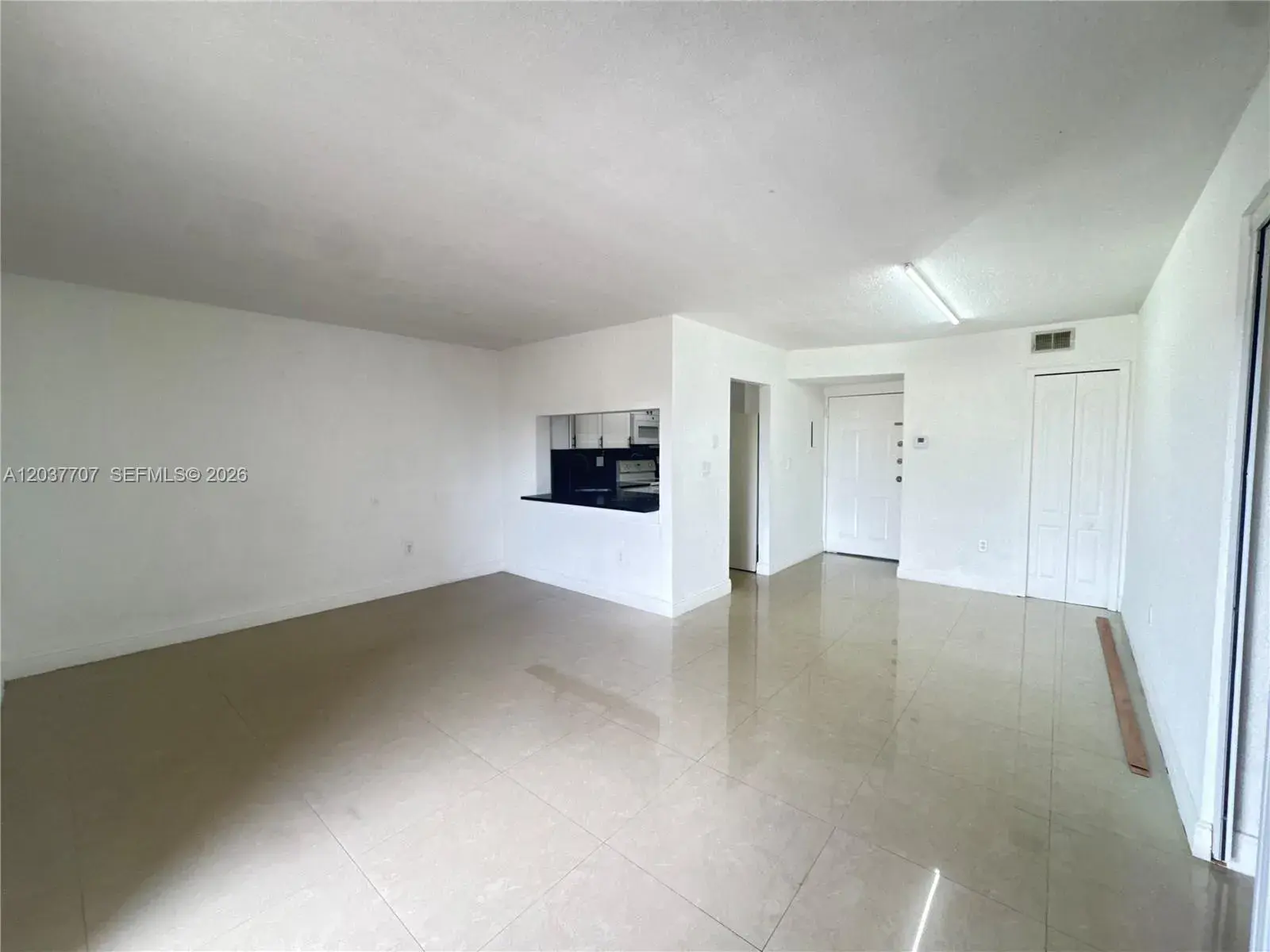 8500 NW 8th St # 303, Miami FL 33126