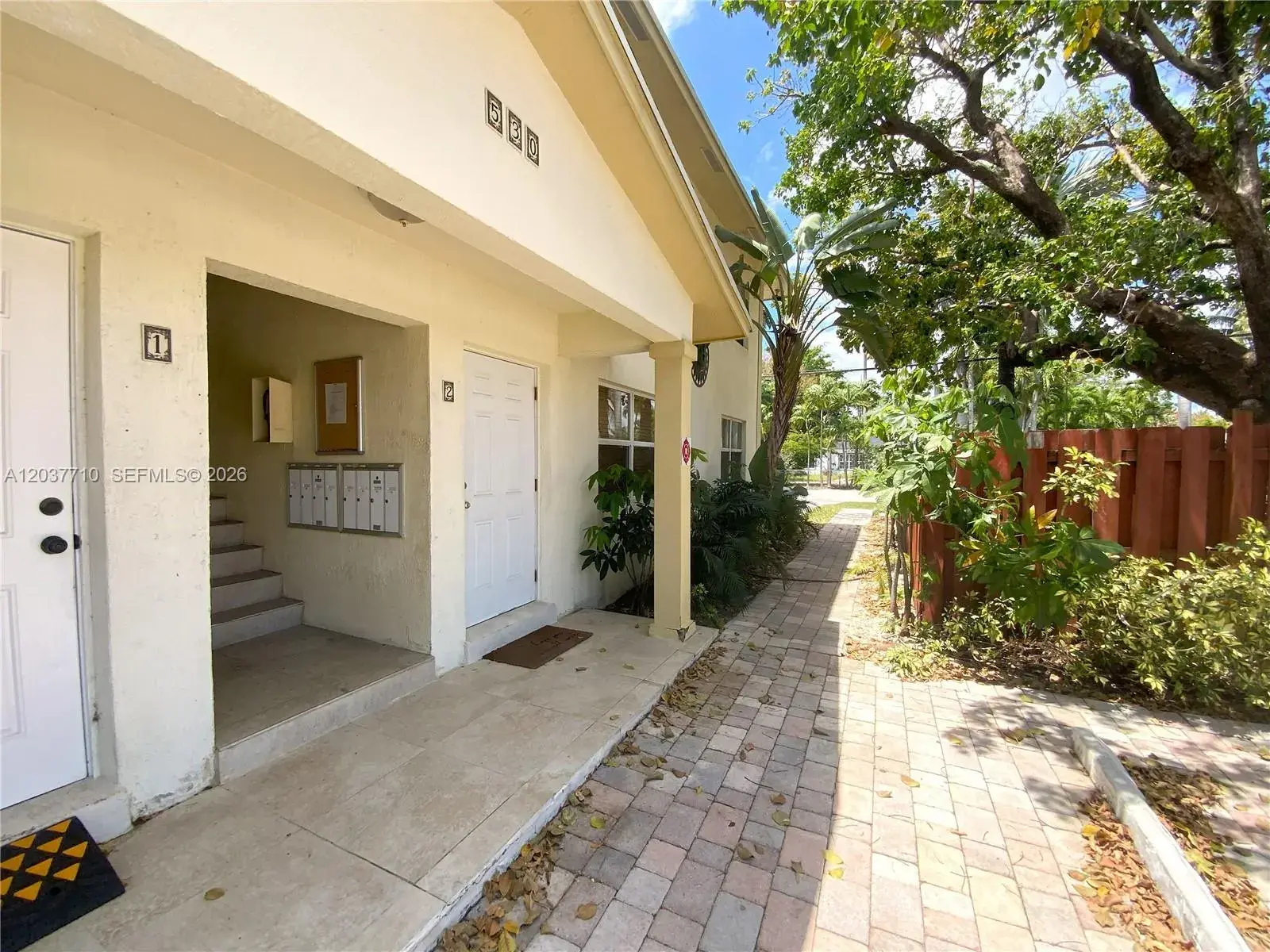 530 NE 15th Ct # 7, Fort Lauderdale FL 33304