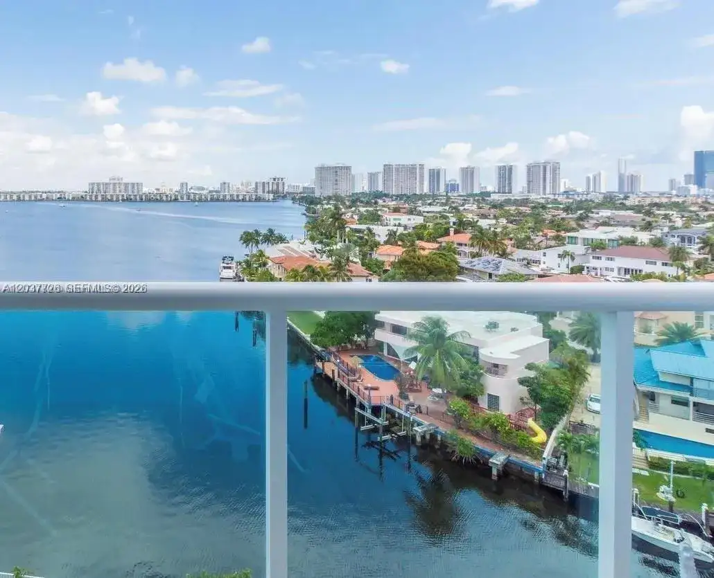 2841 NE 163rd St # 803, North Miami Beach FL 33160 photo 4