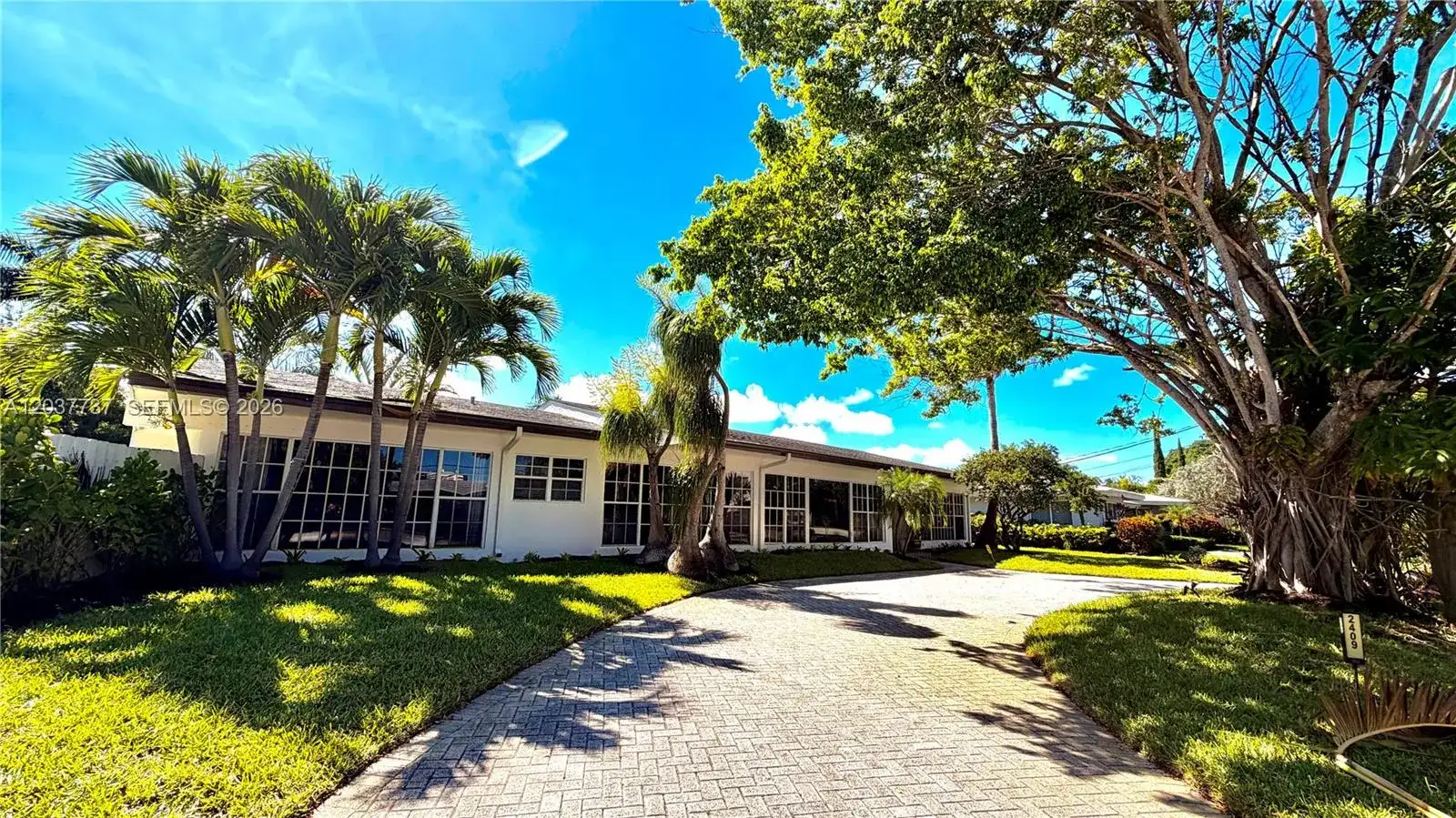 2409 Bayview Dr, Fort Lauderdale FL 33305 photo 4