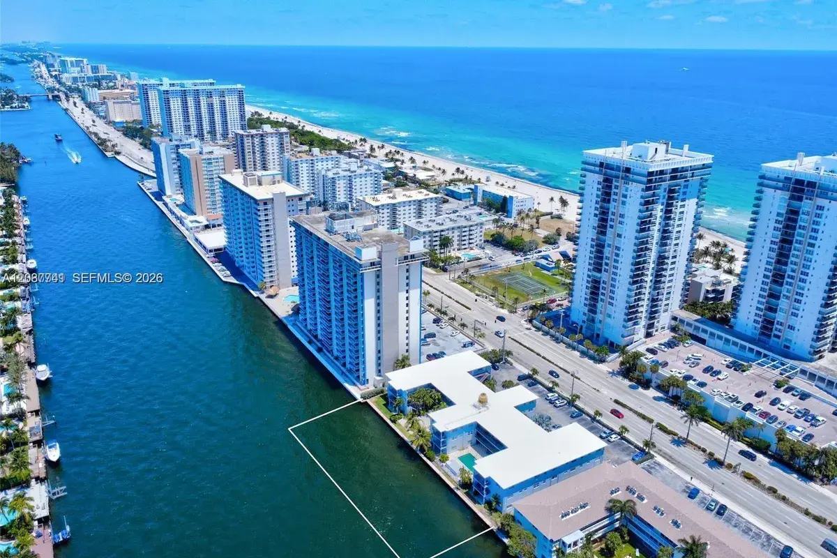 2200 S Ocean Dr # N112, Hollywood FL 33019