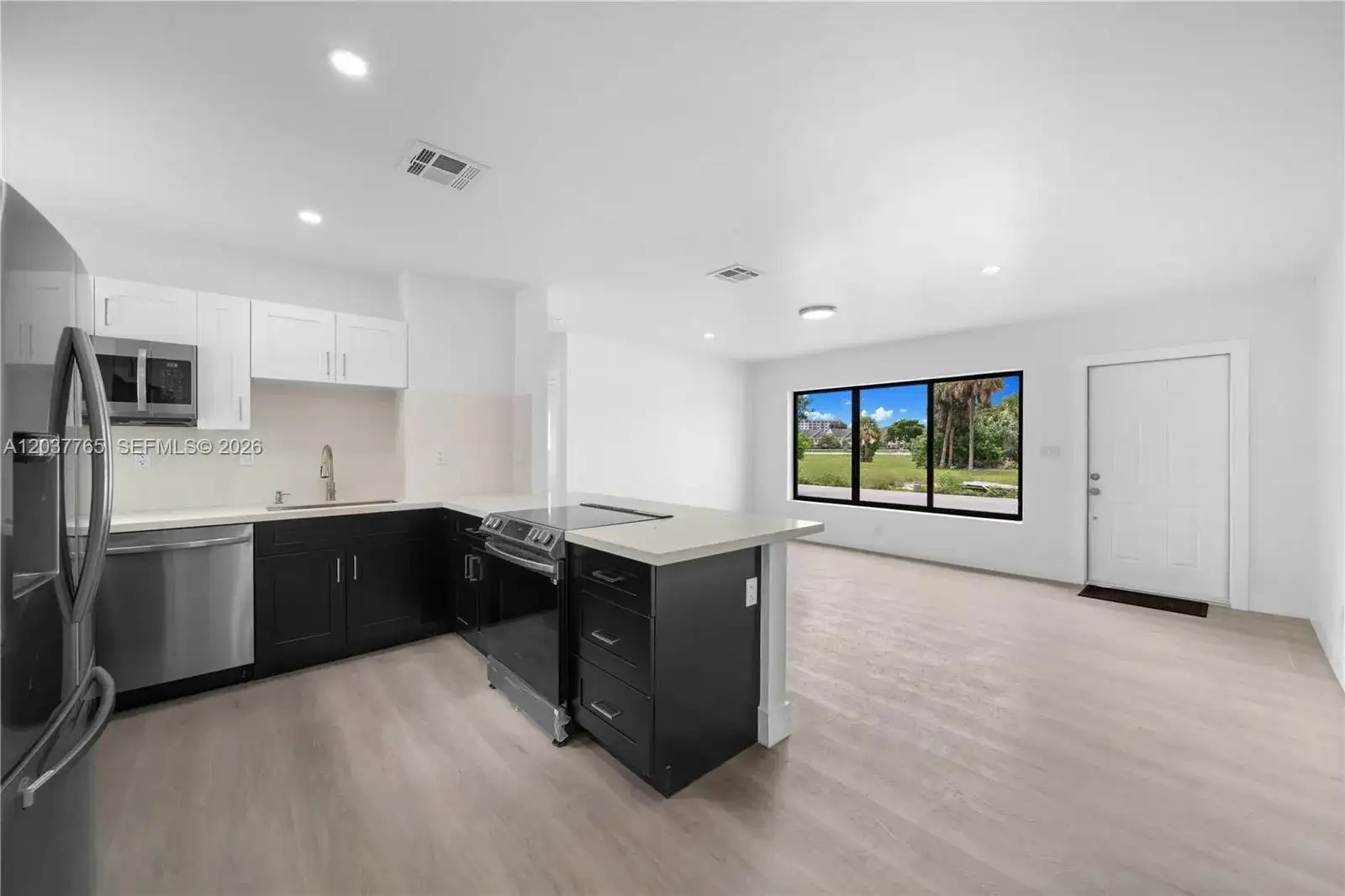 2983 NW 1st St, Pompano Beach FL 33069 photo 3