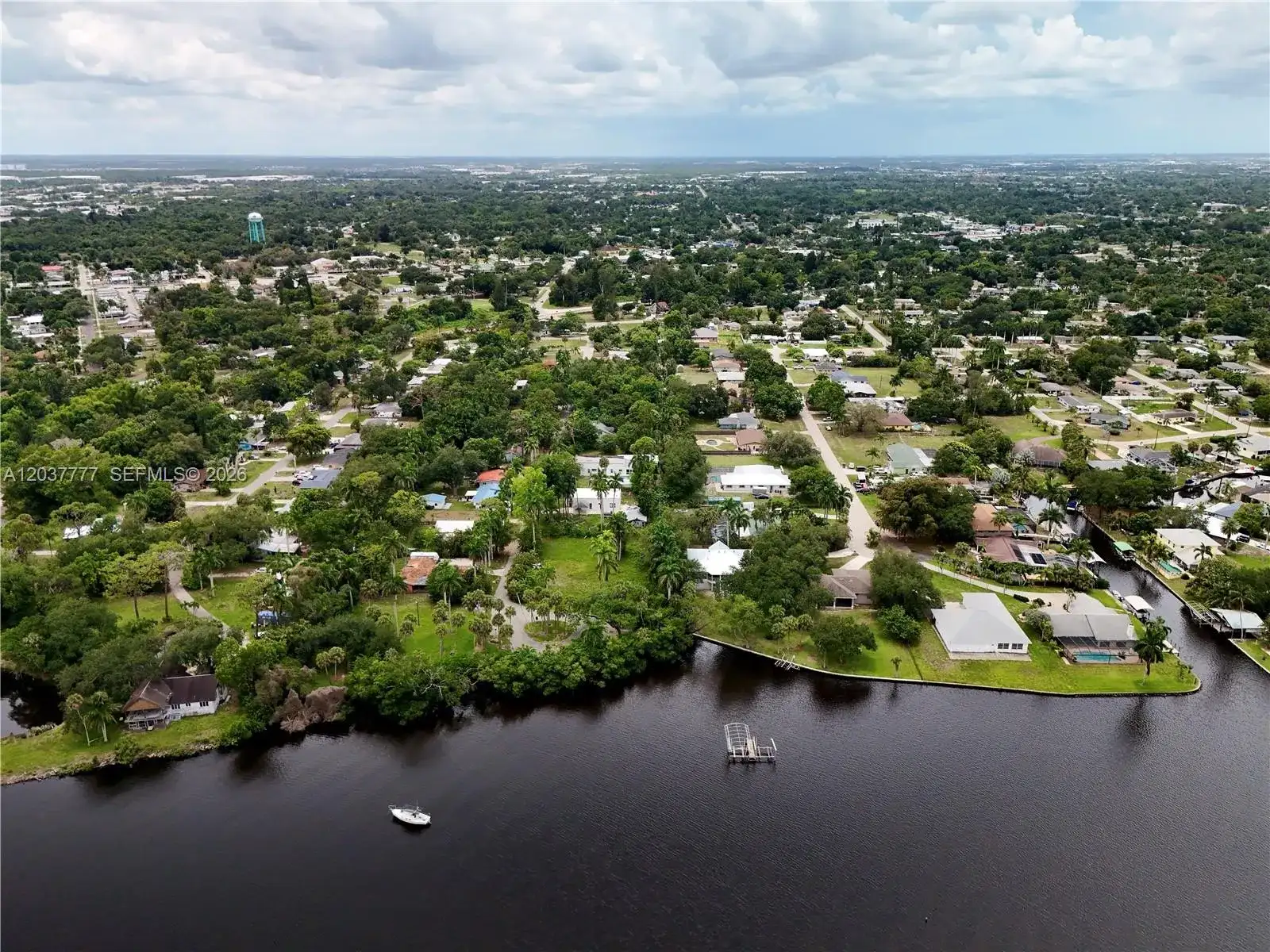 304 ROYAL PALM PARK RD, Fort Myers FL 33905 photo 5