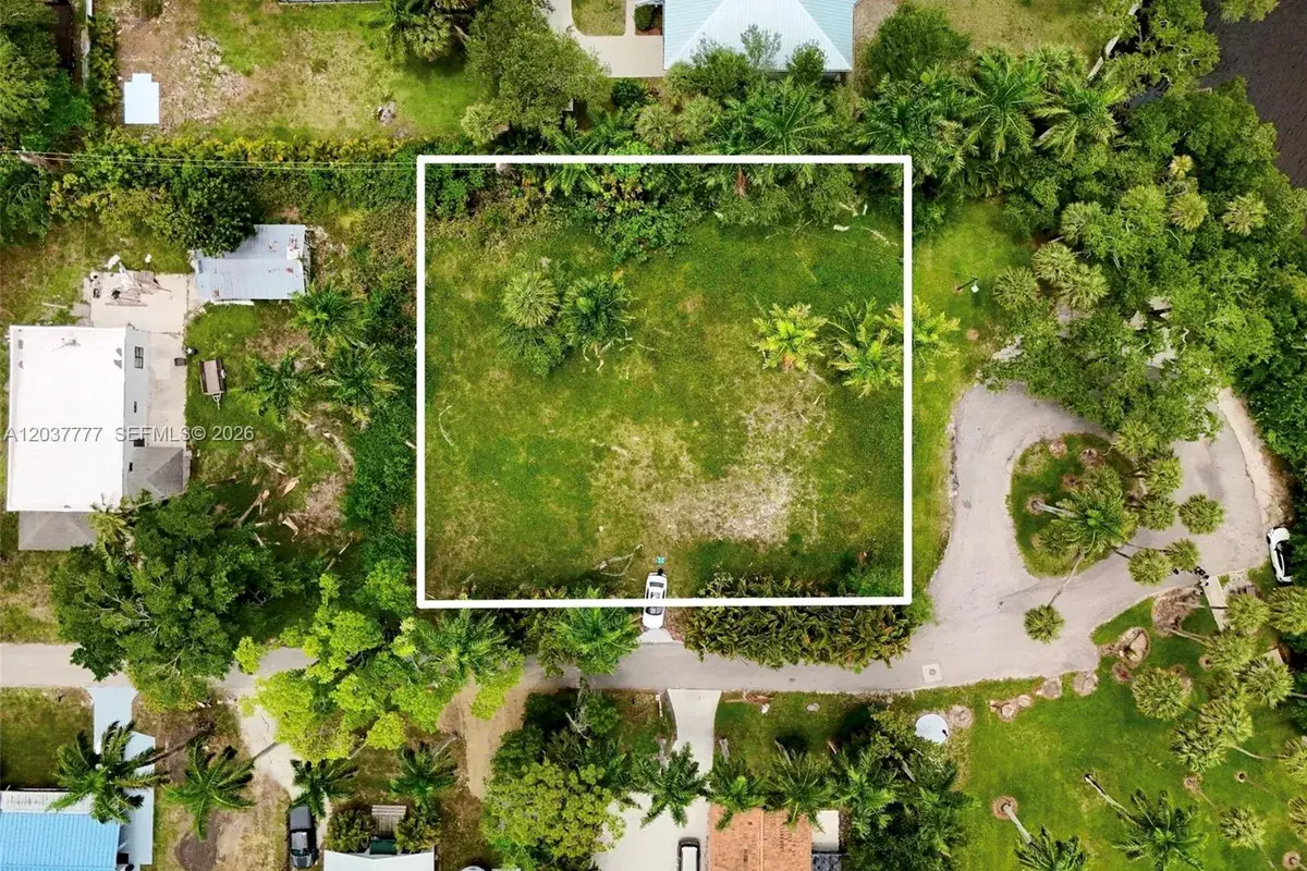 304 ROYAL PALM PARK RD, Fort Myers FL 33905