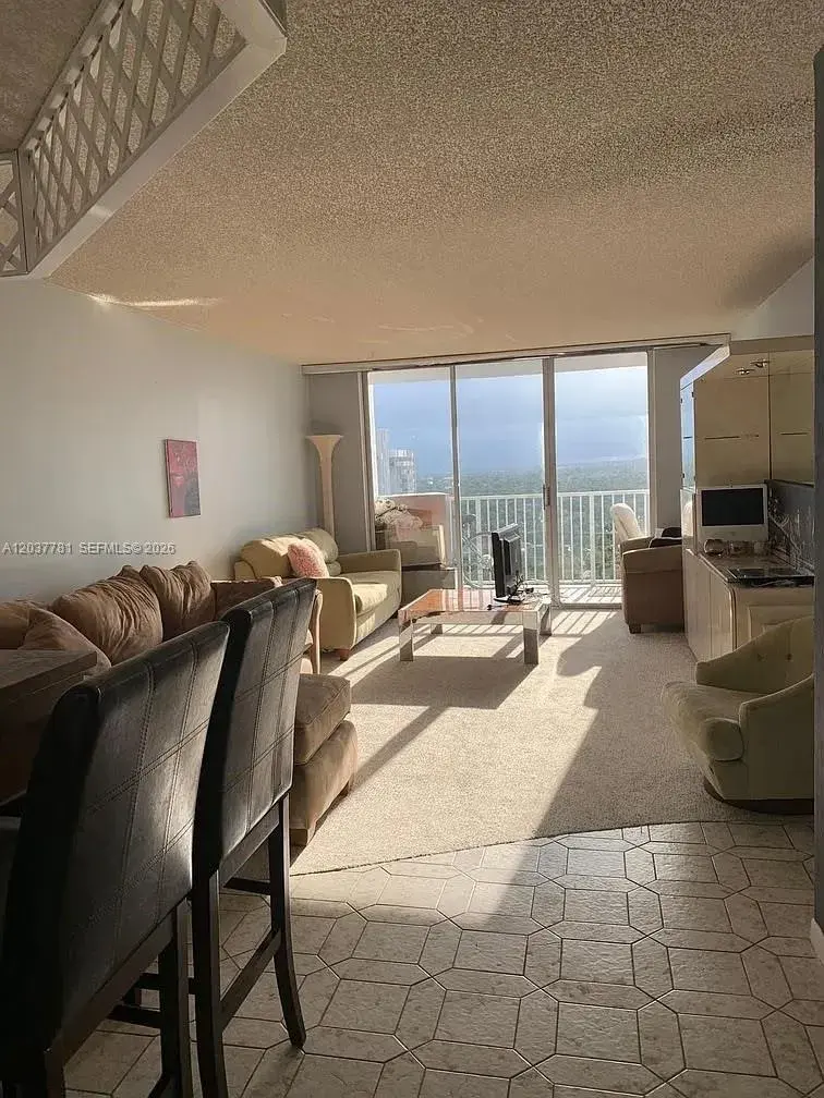 2801 NE 183rd St # 2107W, Aventura FL 33160