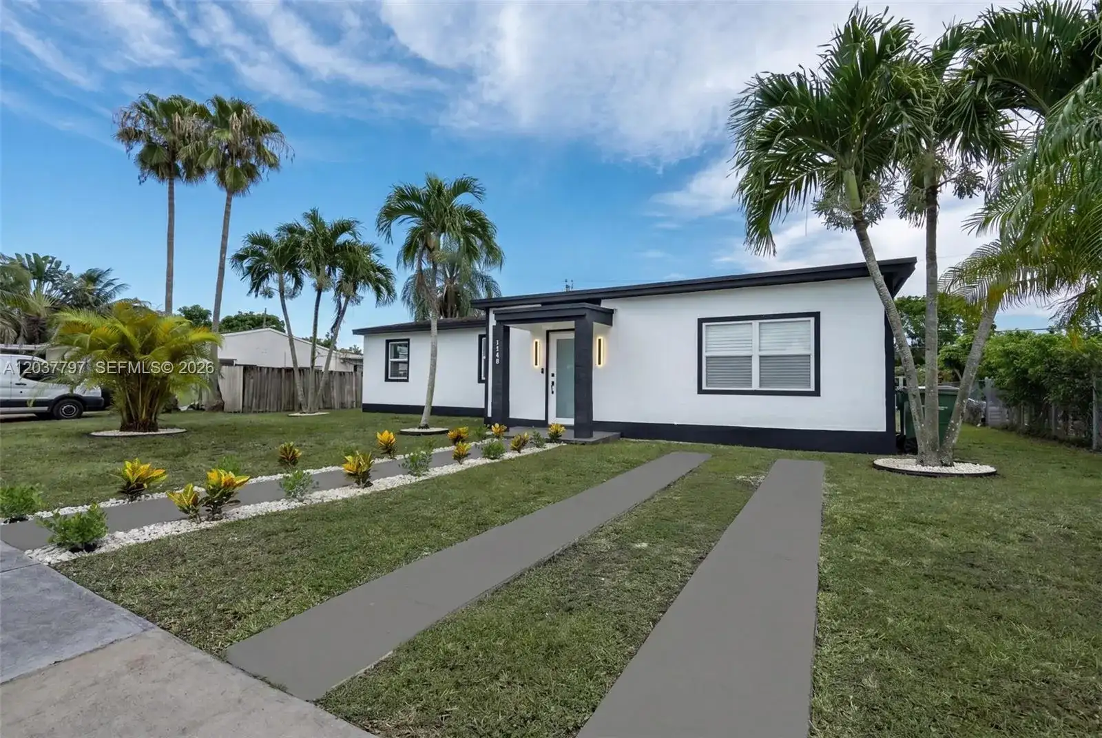 1550 NE 9th Ct, Homestead FL 33033 photo 2