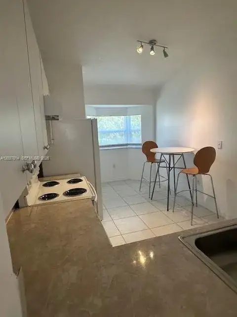 1271 SE 28th Ct # 203, Homestead FL 33035 photo 5