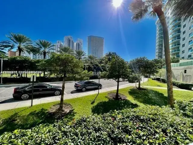 19370 Collins Ave # 121, Sunny Isles Beach FL 33160