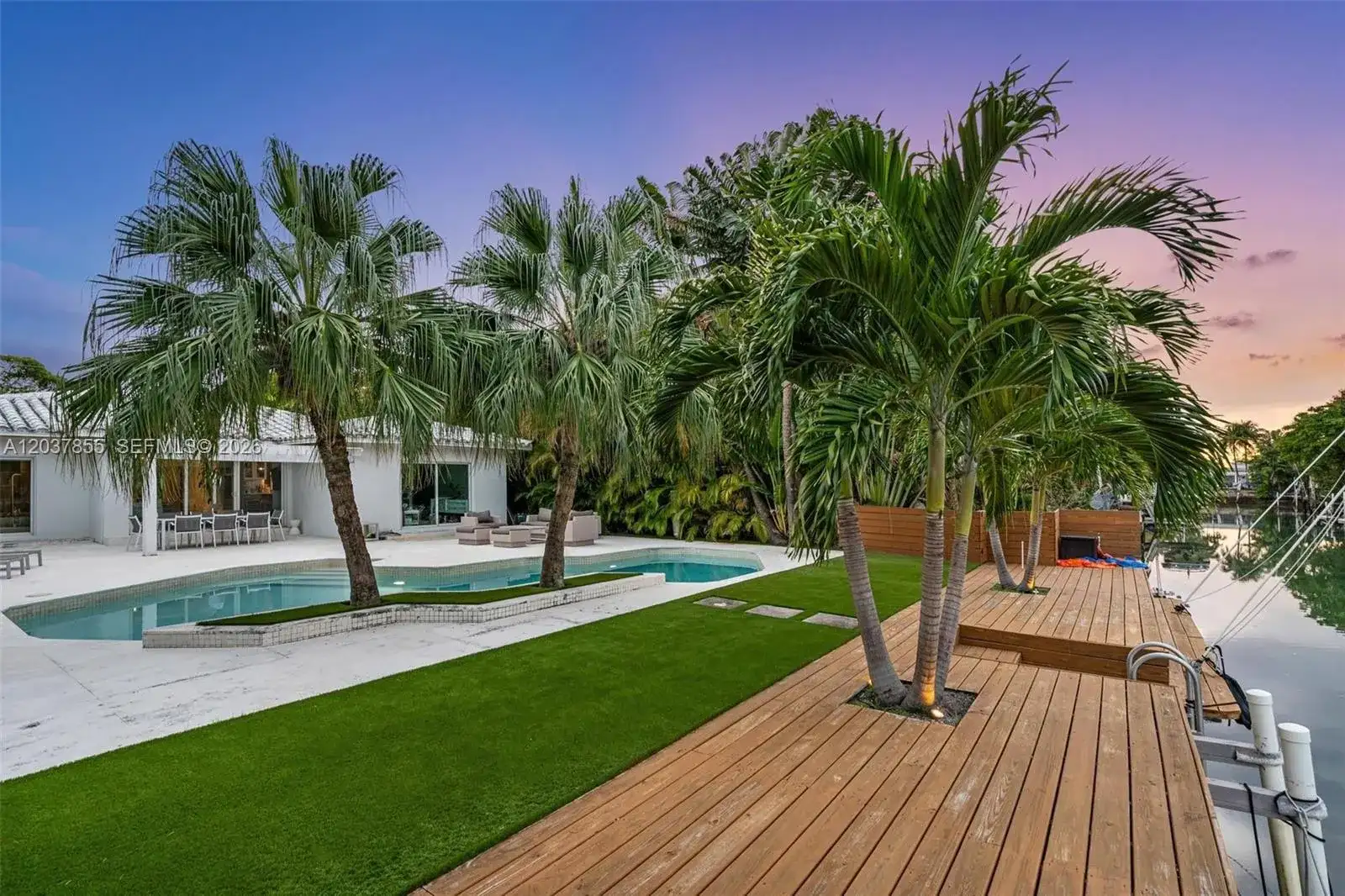 1835 Daytonia Rd, Miami Beach FL 33141 photo 4