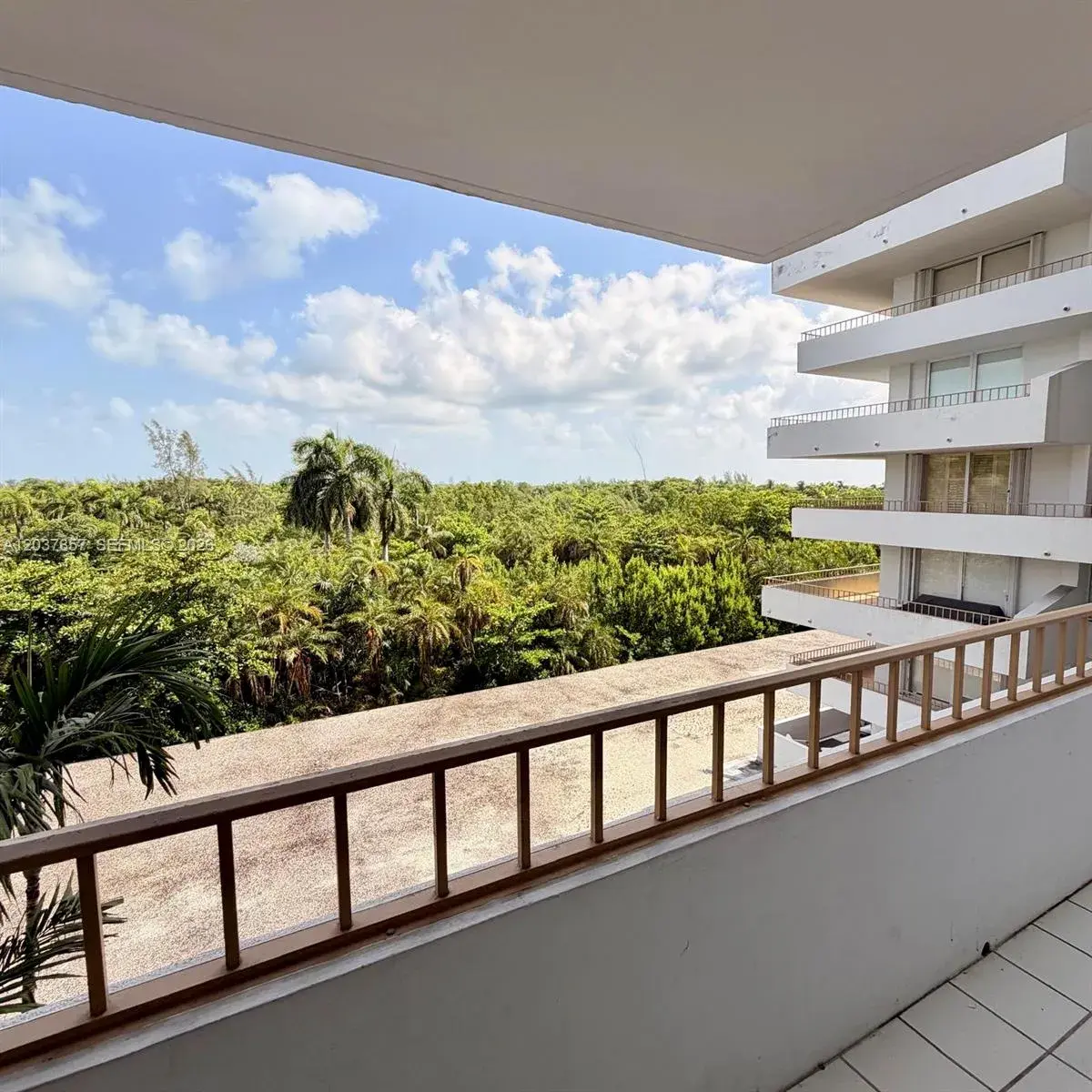 155 Ocean Lane Dr # 504, Key Biscayne FL 33149