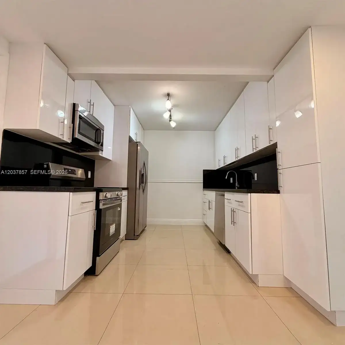 155 Ocean Lane Dr # 504, Key Biscayne FL 33149 photo 5