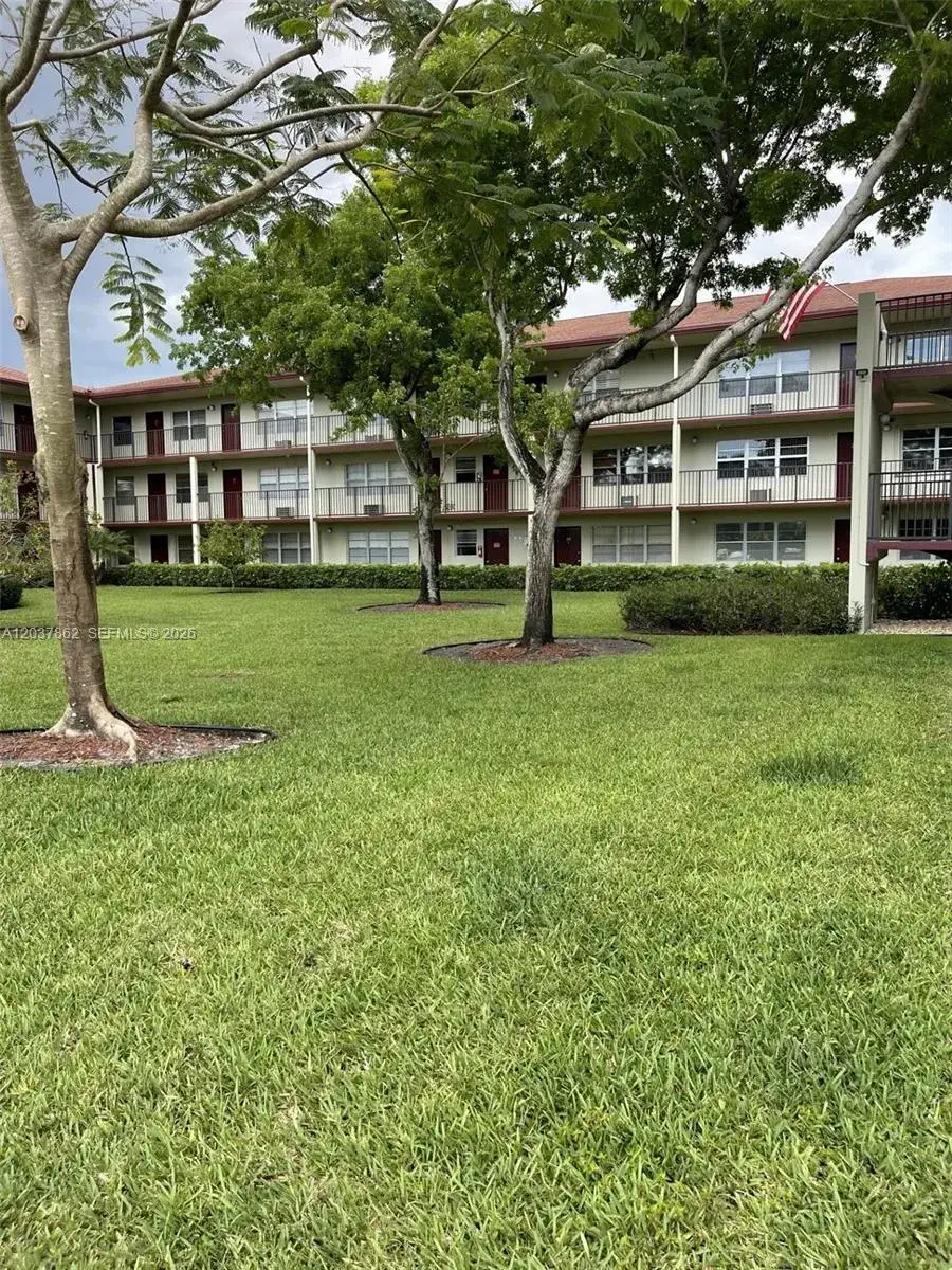 151 SW 135th Ter # 108T, Pembroke Pines FL 33027 photo 2