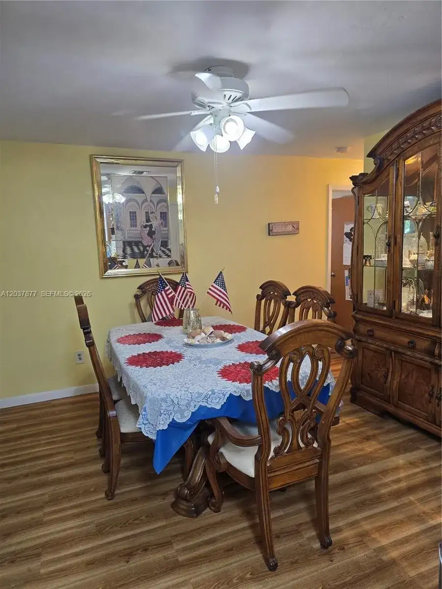 19500 SW 87th Ave, Cutler Bay FL 33157 photo 4