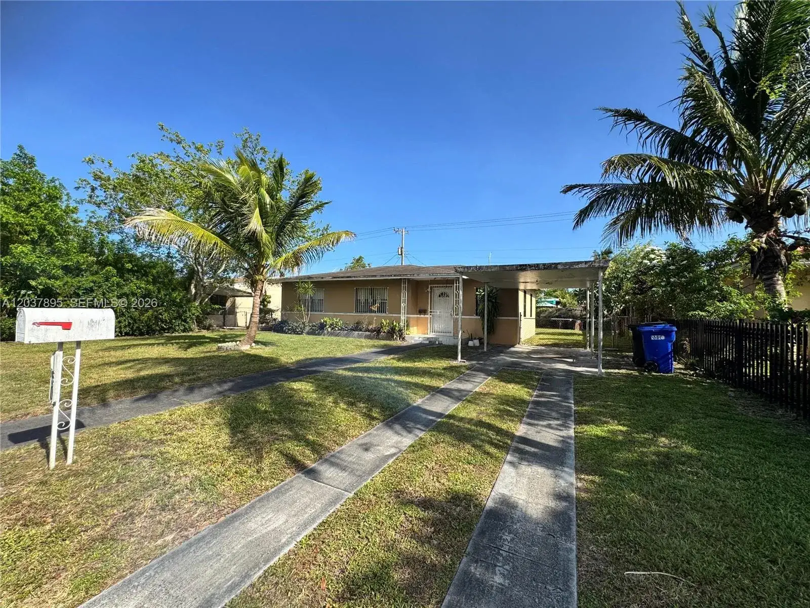 950 NE 160th St, North Miami Beach FL 33162