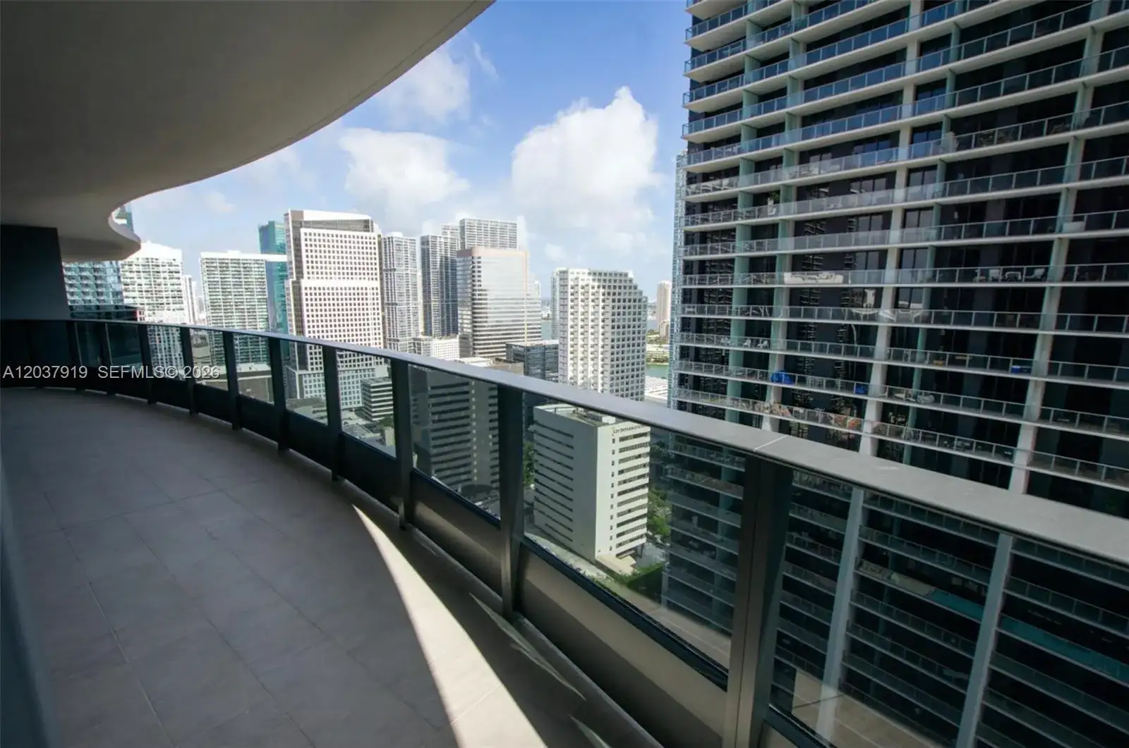 1000 Brickell Plaza # 2809, Miami FL 33131 photo 2