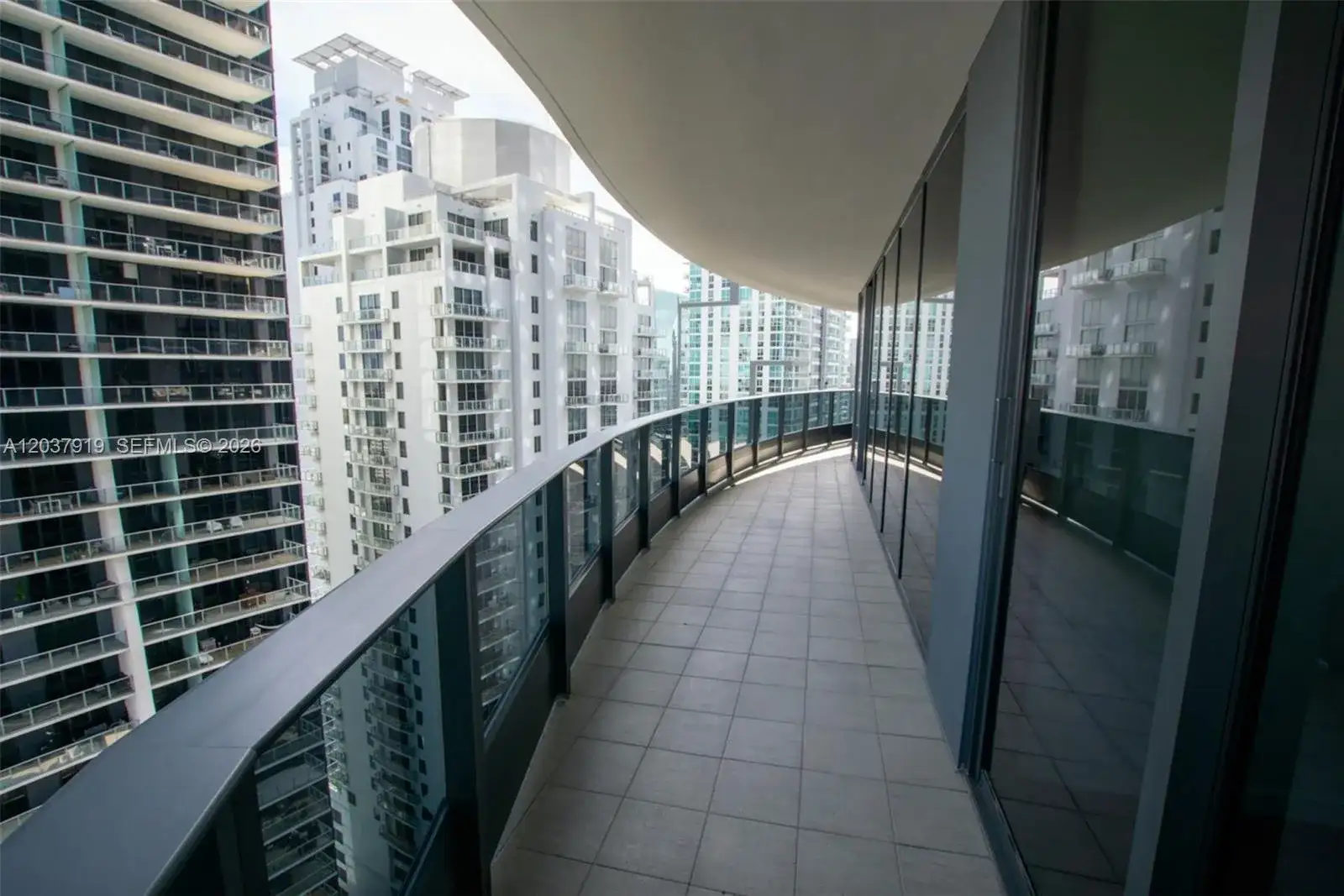 1000 Brickell Plaza # 2809, Miami FL 33131 photo 3
