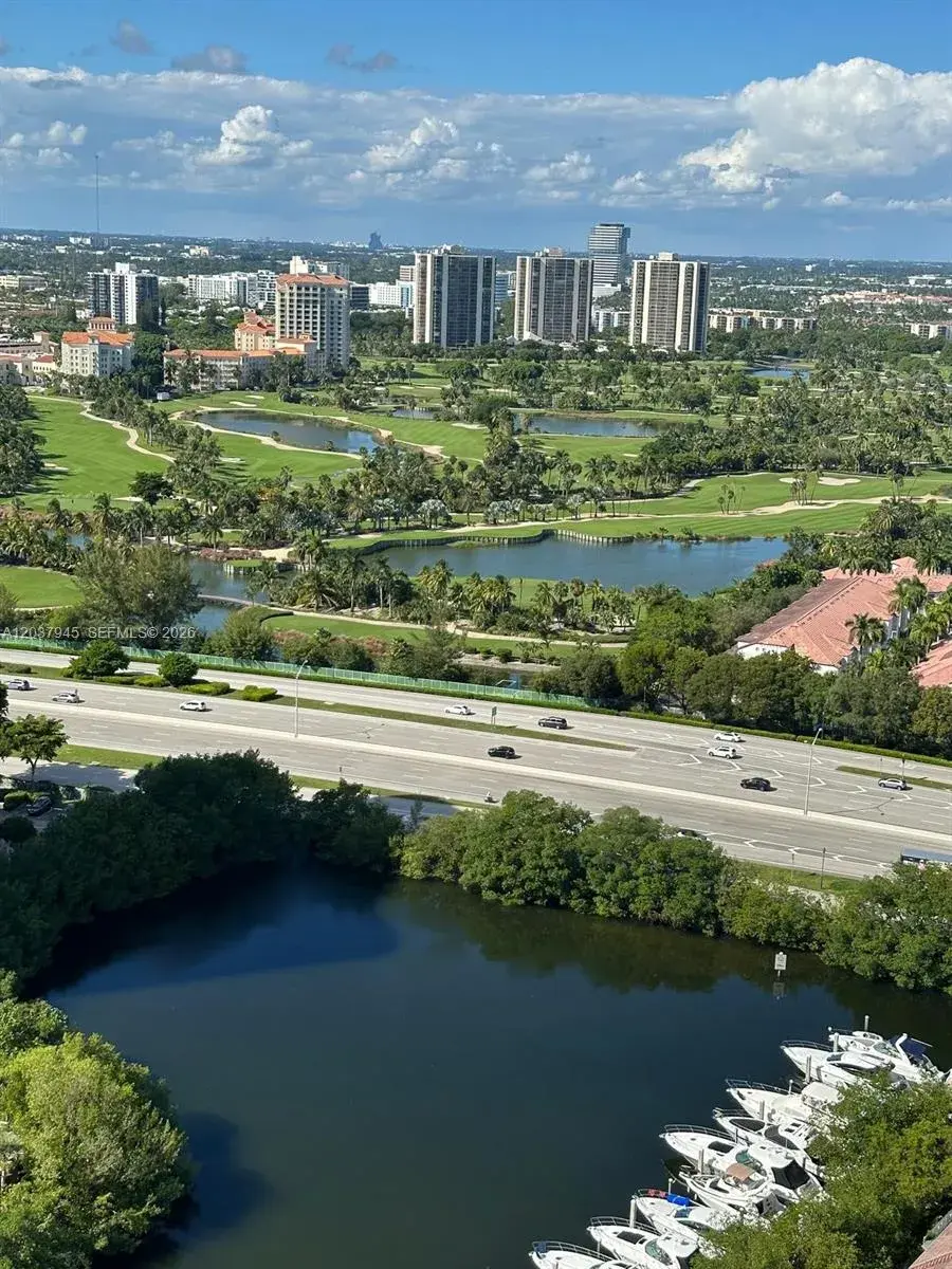 3530 Mystic Pointe Dr # 3208, Aventura FL 33180