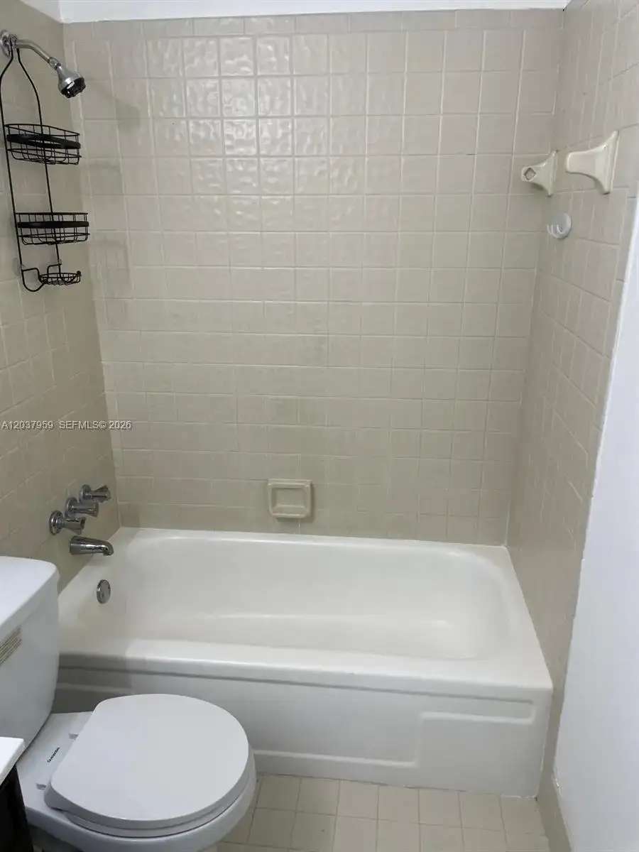 2060 SW 90th Ave # 18, Davie FL 33324 photo 5