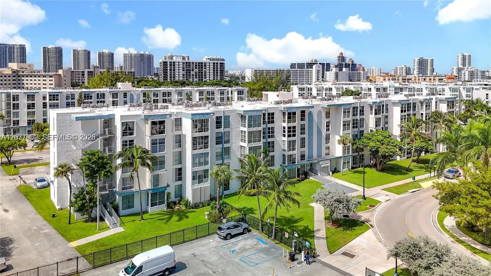 17560 Atlantic Blvd # 501, Sunny Isles Beach FL 33160 photo 4