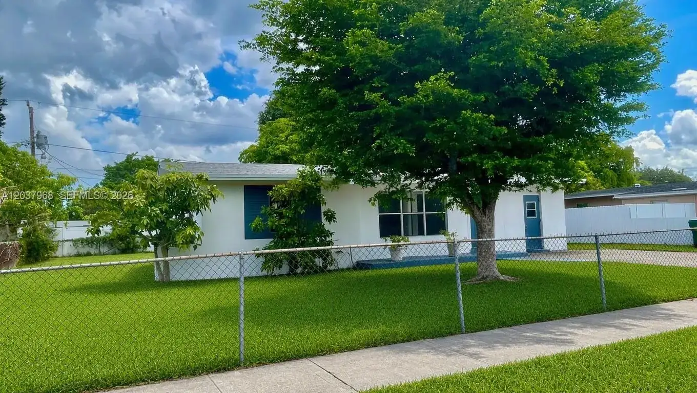 3460 NW 5th Ct, Lauderhill FL 33311 photo 4