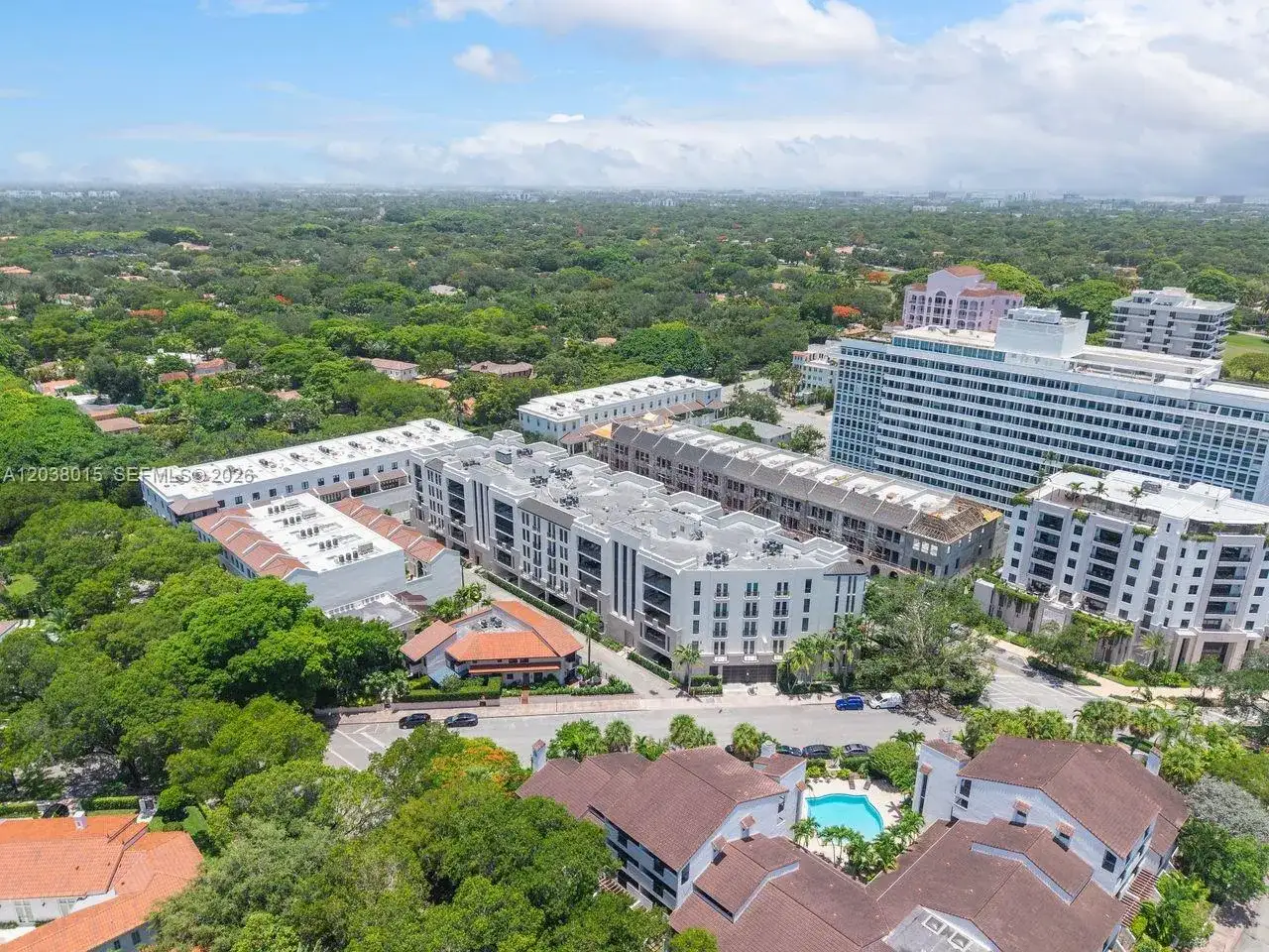 718 Valencia Ave # 403, Coral Gables FL 33134 photo 4