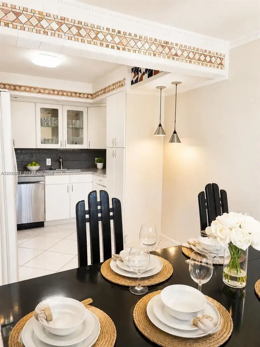 2050 Newcastle C # 2050, Boca Raton FL 33434 photo 3