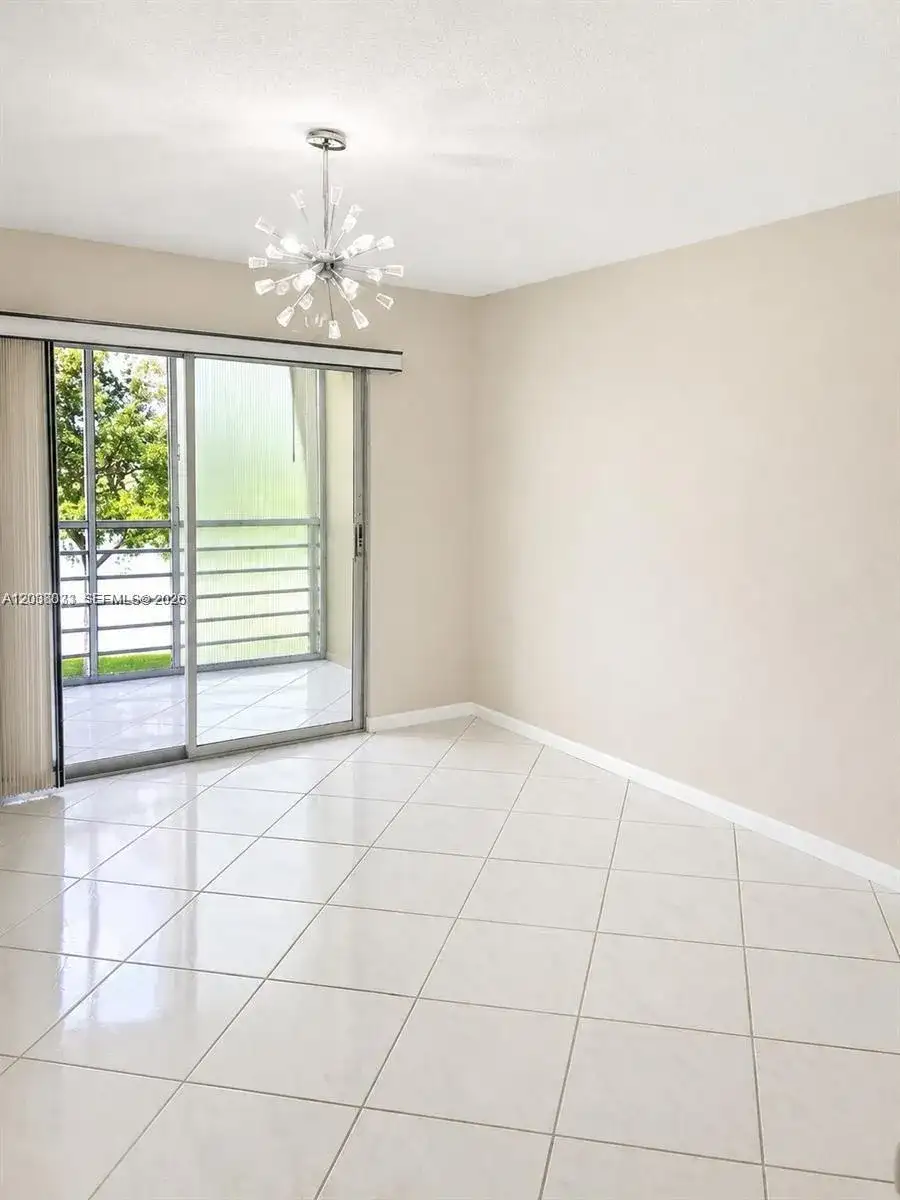 2050 Newcastle C # 2050, Boca Raton FL 33434 photo 5