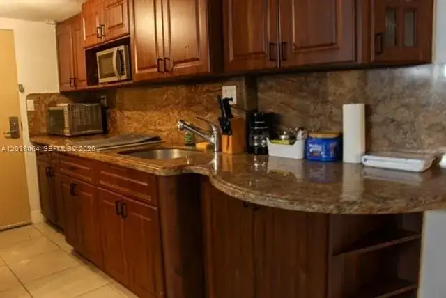 19201 Collins Ave # 622, Sunny Isles Beach FL 33160 photo 2